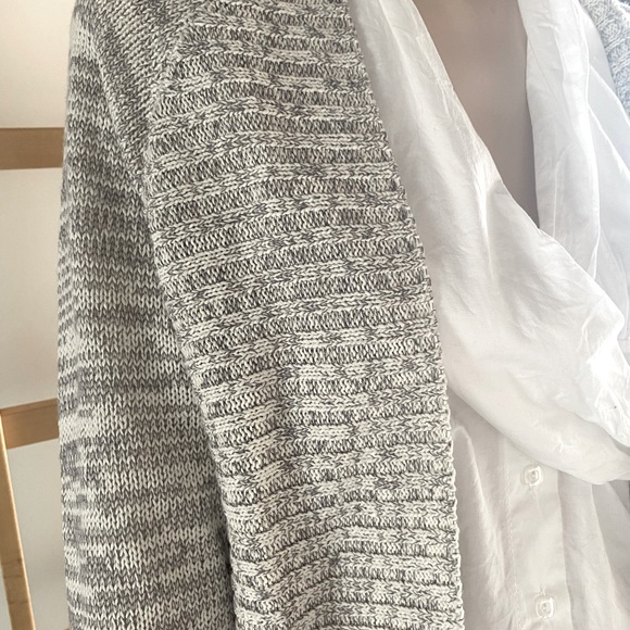 Reserved Duster Cardigan in Oatmeal knit - Picture 5 of 15